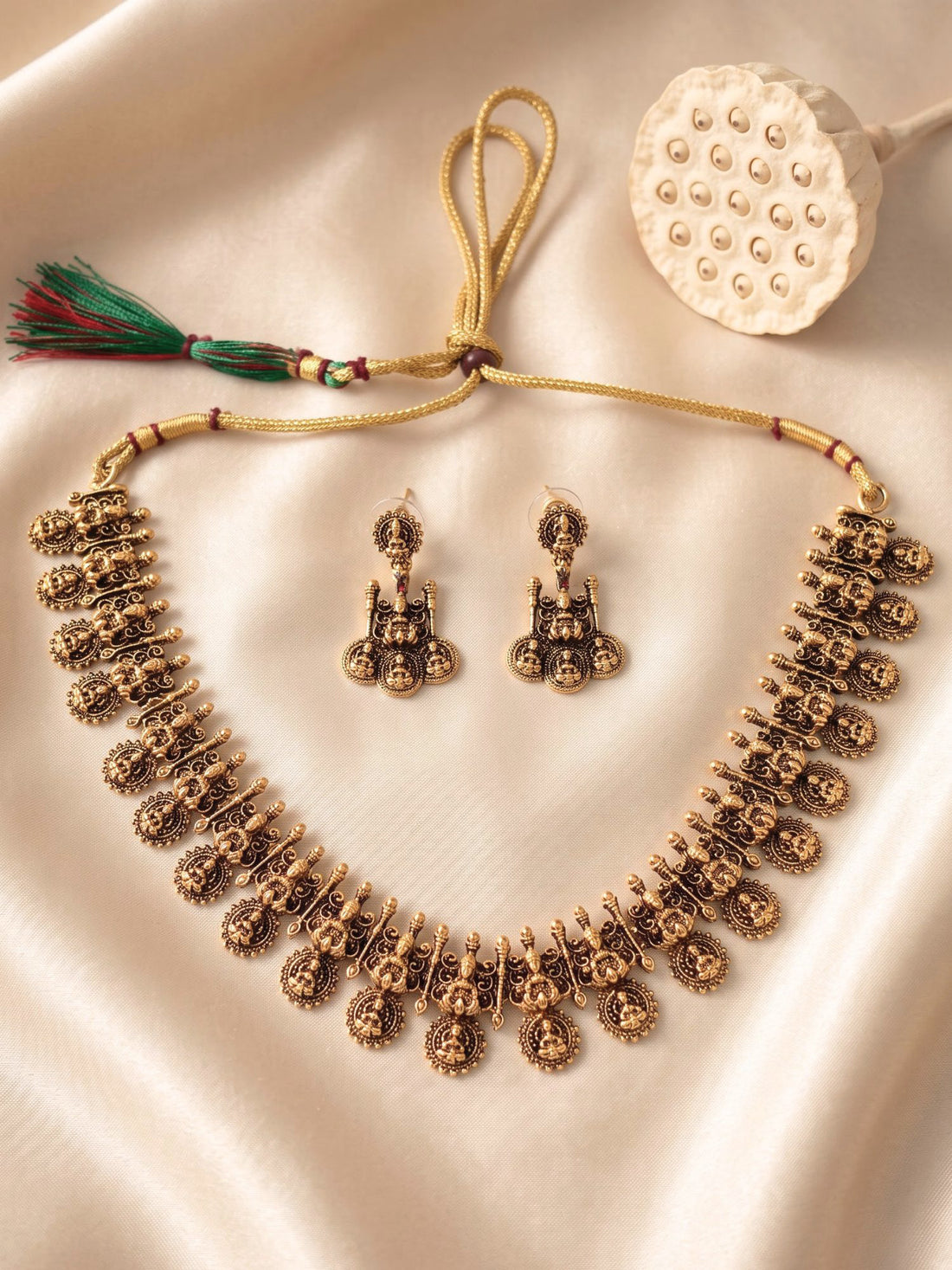 KARATCART South Indian Temple Style Gold-Plated Lakshmi Mata Jewellery Set for Women