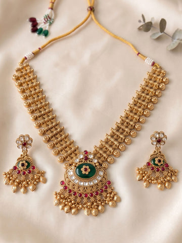 KARATCART Ethnic Gold-Plated Green Stone Jewellery Set for Women