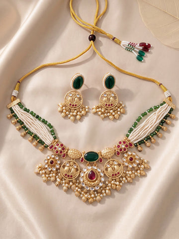 KARATCART Designer Gold-Plated Green Oval Stone Kundan Choker Necklace Set for Women