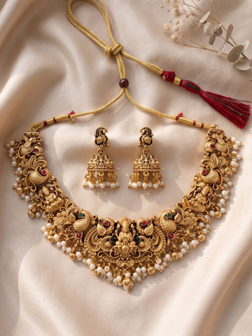 KARATCART Designer Gold-Plated Lakshmi Mata South Indian Temple Jewellery Set for Women