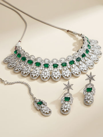 Karatcart Silver Tone Green American Diamond Studded Necklace Set