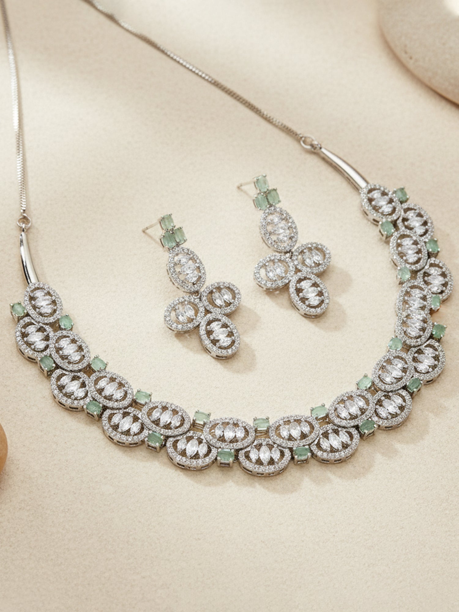 Karatcart Silver American Diamond Studded Necklace Set For Women