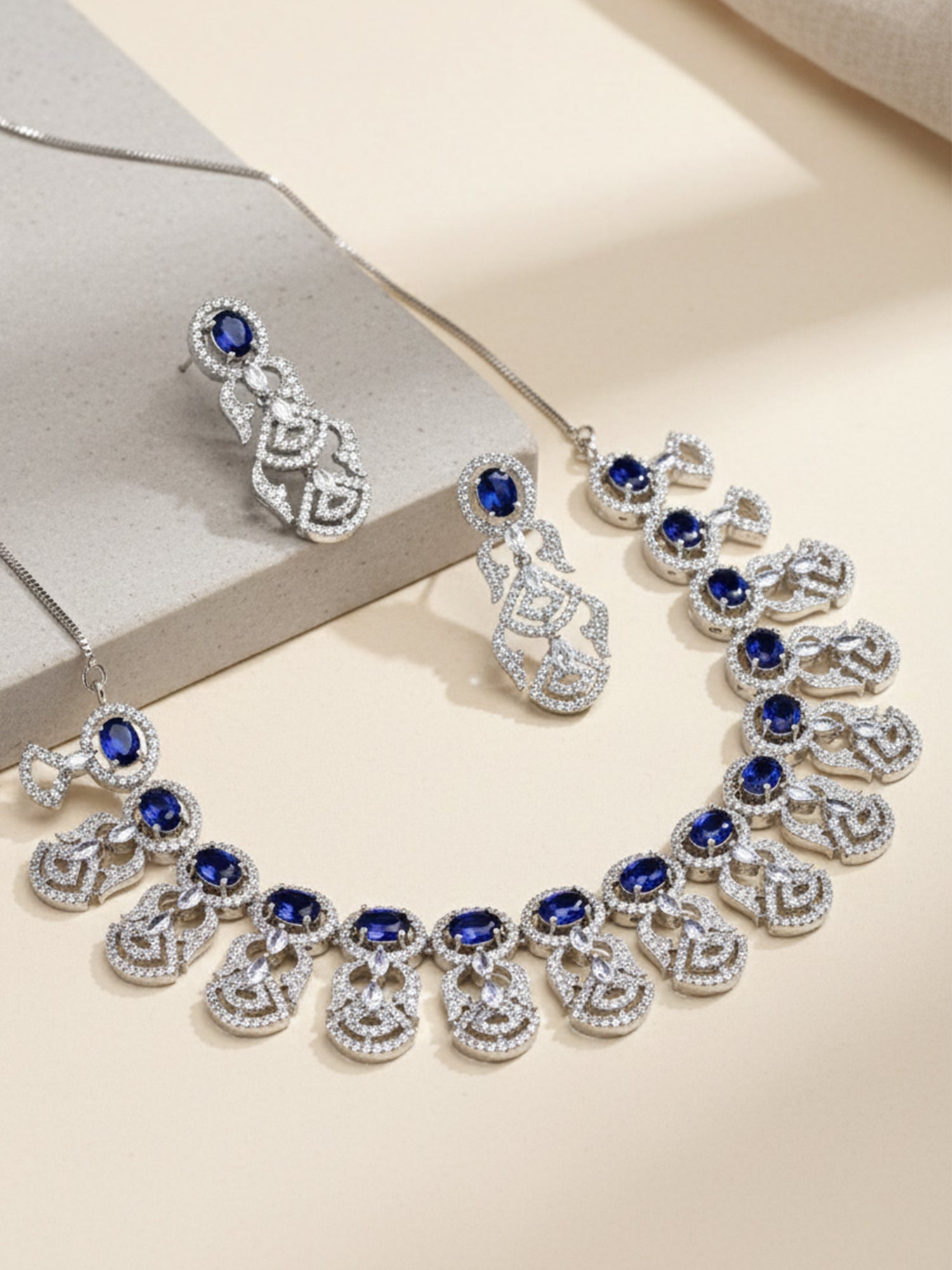 Karatcart Silver Plated Blue Cubic Zirconia Studded Necklace Set for Women