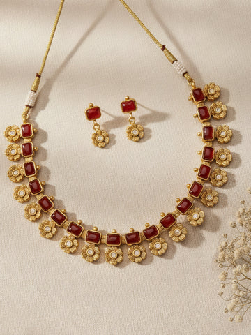 Karatcart Gold Plated Red Stones Studded Floral Design Necklace Set