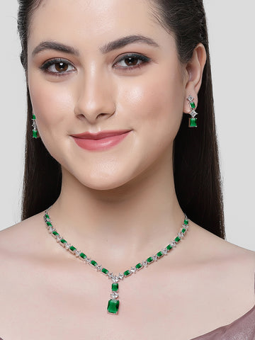 Karatcart Silver Tone Square Green Cubic Zirconia Necklace Set for Women