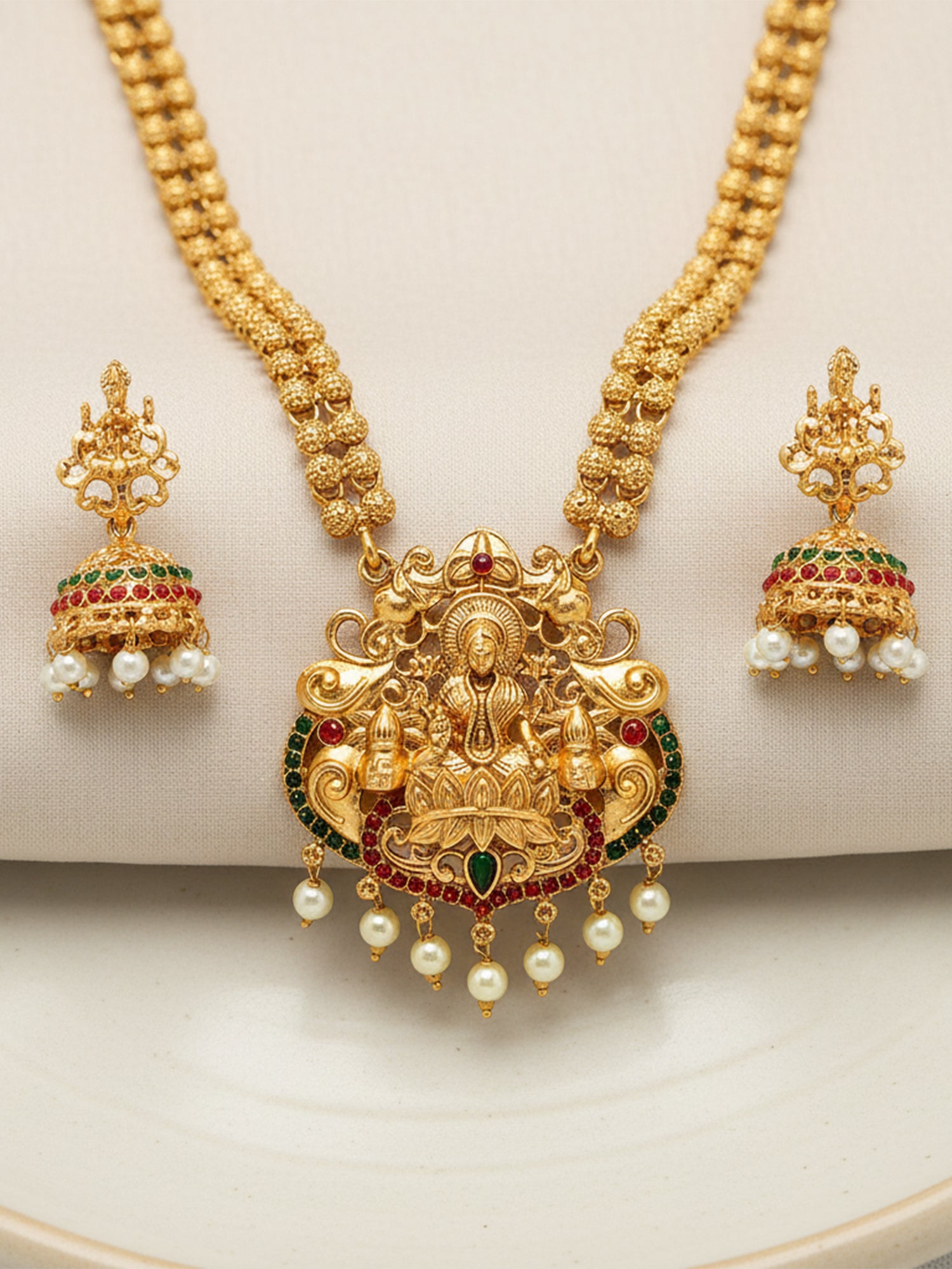 Karatcart Gold Plated Laxmi Mata Rani Haar Temple Jewellery Set for Women