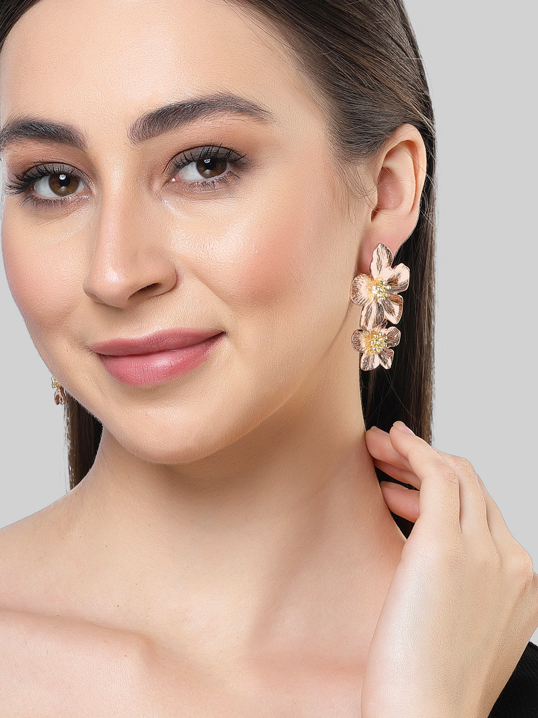 Bohey by KARATCART Rose Gold Plated Floral Design Metallic Finish Dangler Earrings for Women