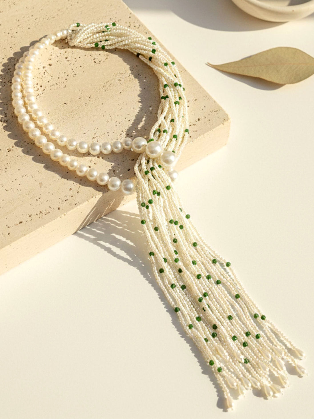 KARATCART Green Crystal and Pearl Beaded Necklace for Women