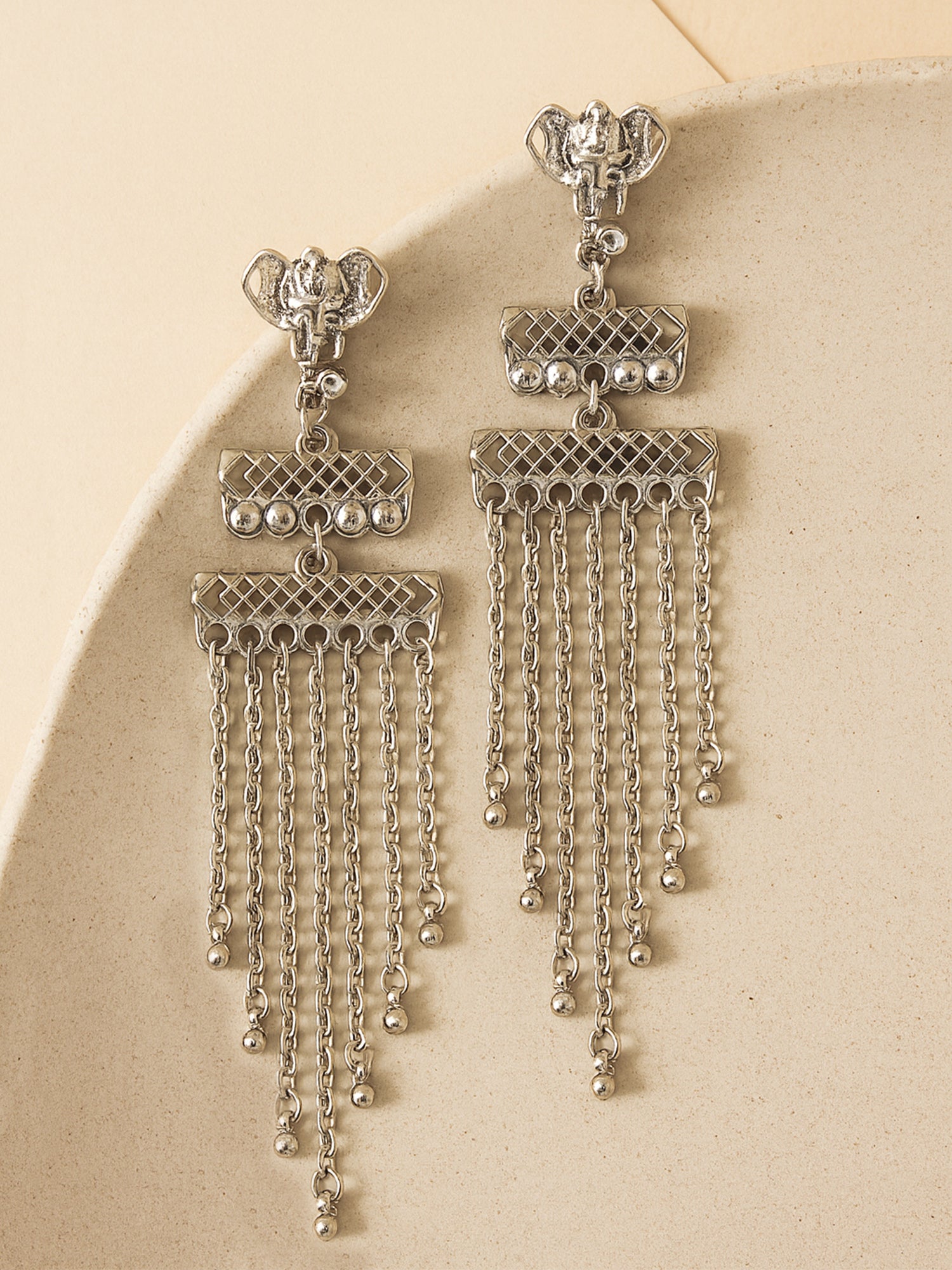 Karatcart Silver Plated Elephant Design Kundan Drop Earring for Women
