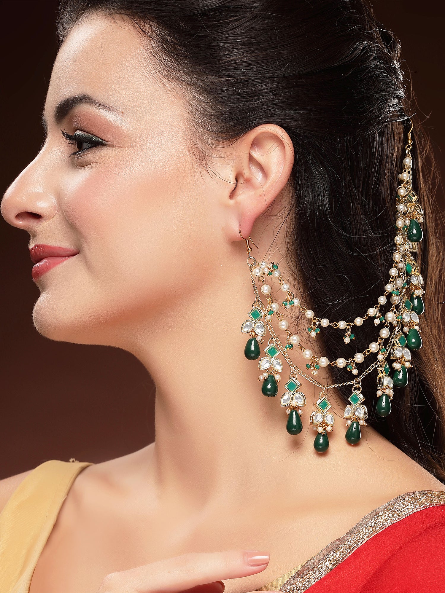 KARATCART Designer Gold-Plated Green Drop and Pearl Kundan Kaanchain Earrings for Women