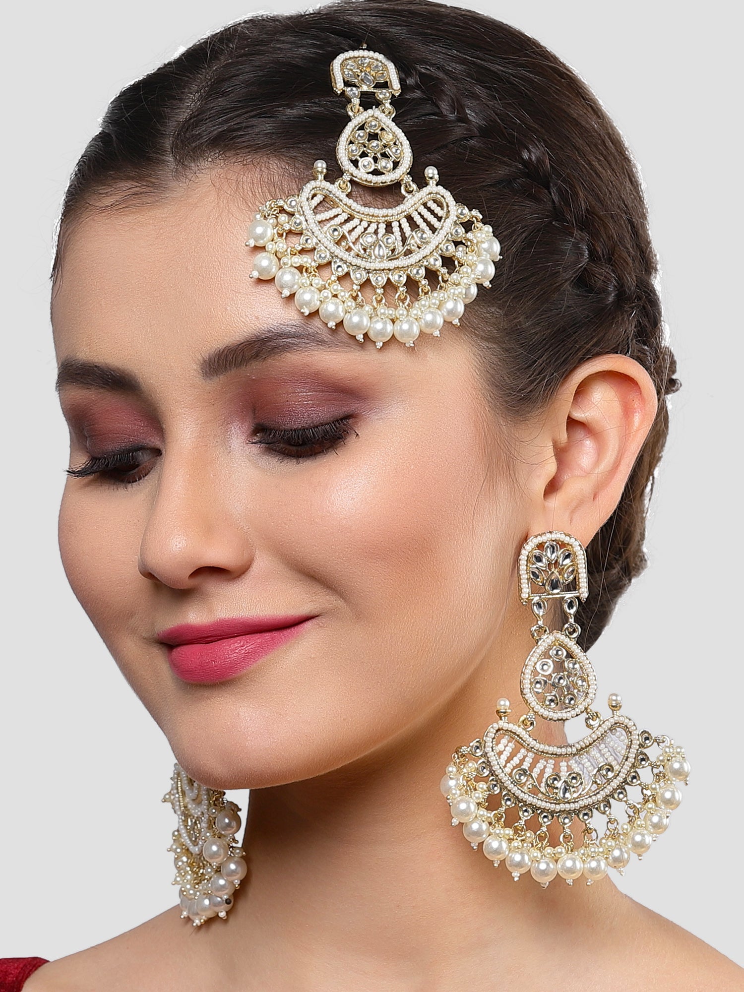 Karatcart Gold Plated Pearl Beaded Kundan Chandbali Earrings with Passa for Women