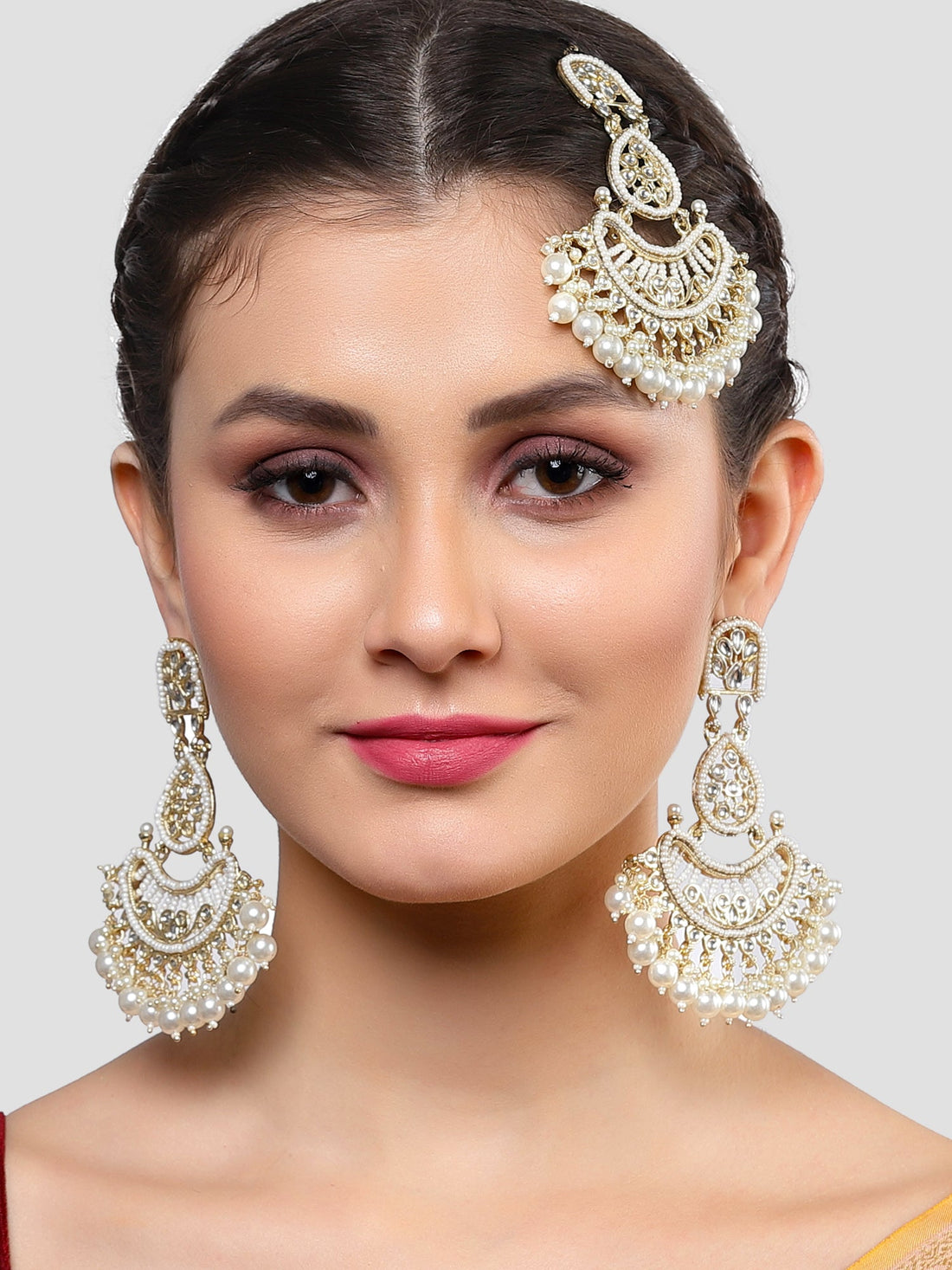 Karatcart Gold Plated Pearl Beaded Kundan Chandbali Earrings with Passa for Women