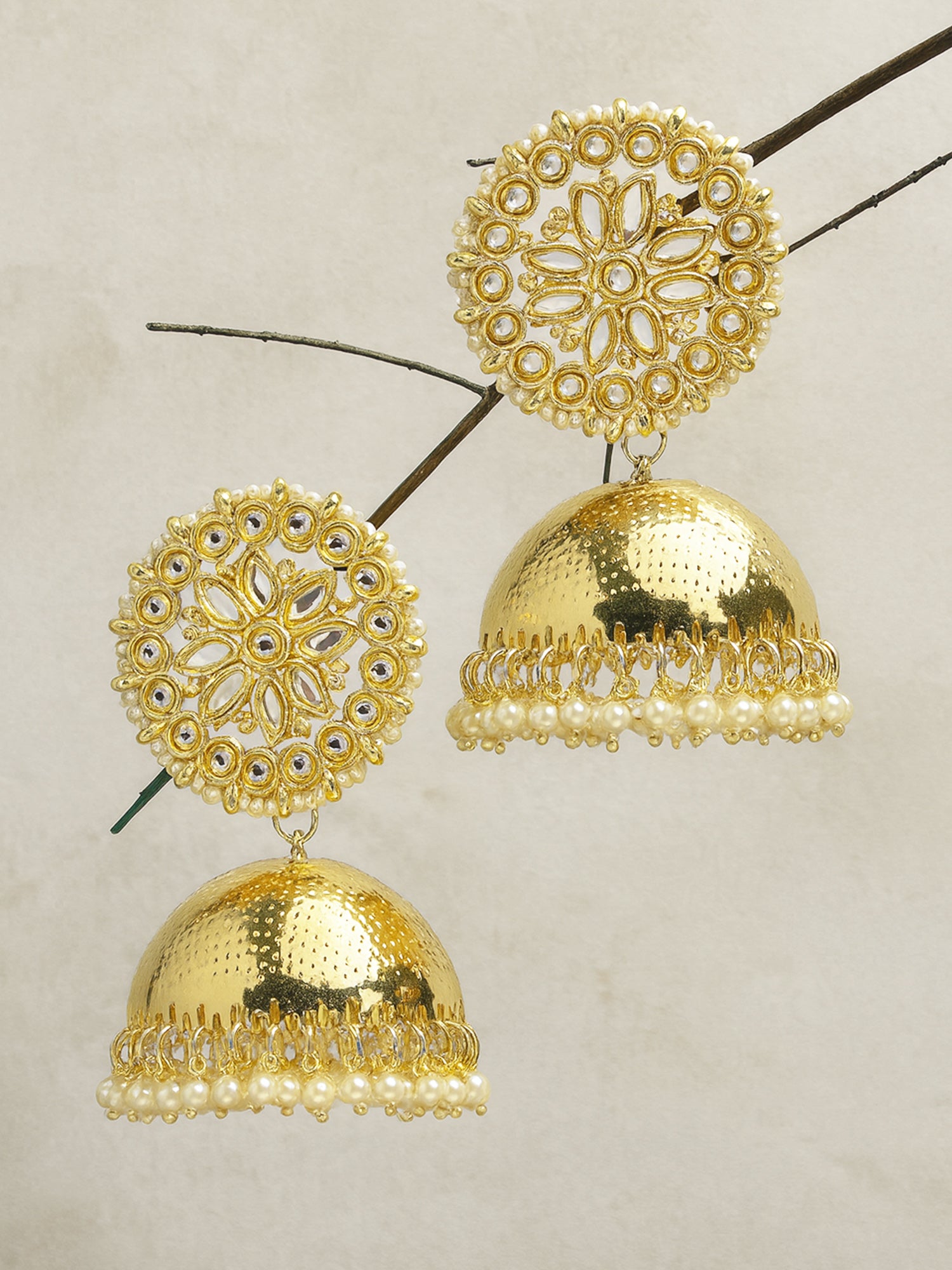 Karatcart Gold Plated Kundan Studded Jhumki Earrings for Women