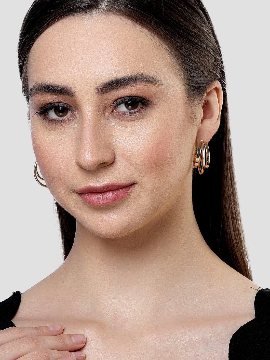 Bohey by KARATCART Gold Plated Contemporary Small Hoop Earrings for Women