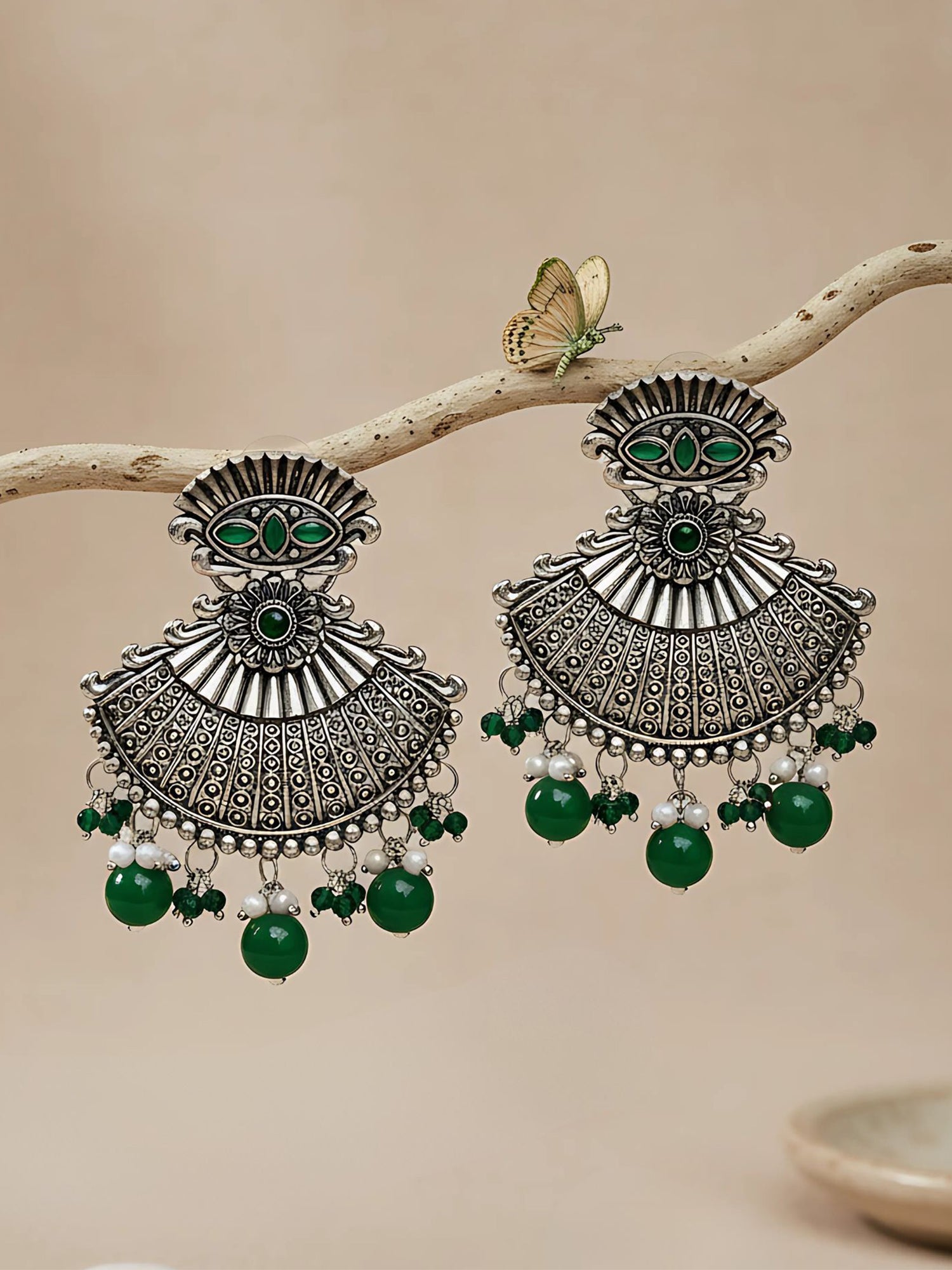 Karatcart Oxidised-Silver Green Stone Dangler Earring for Women