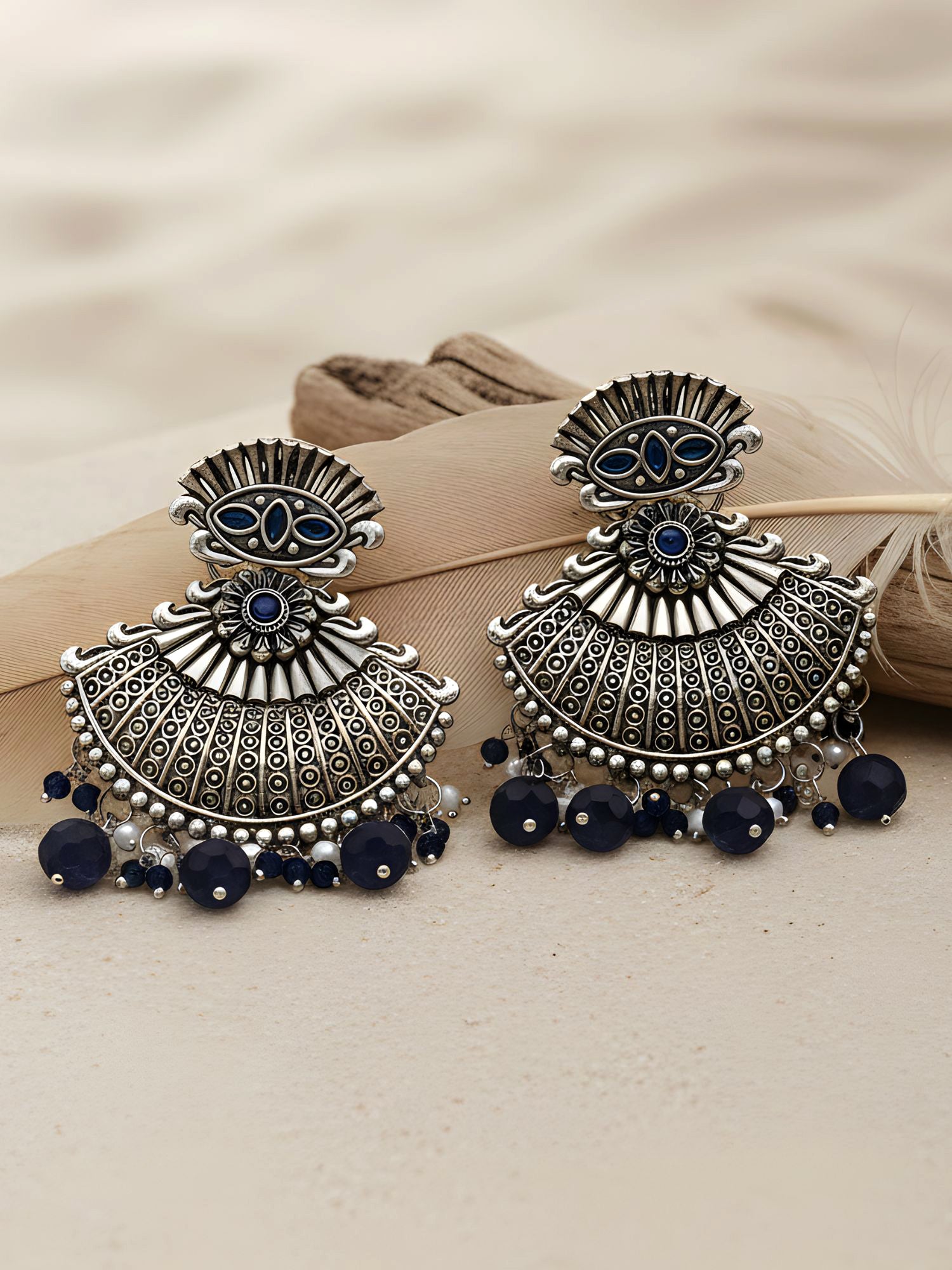 Karatcart Oxidised Silver Blue Stone Dangler Earring for Women