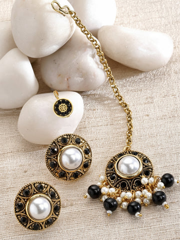 Karatcart Gold Plated Black Stone and Beads Studded Earrings with Maangtikka and Nath Combo