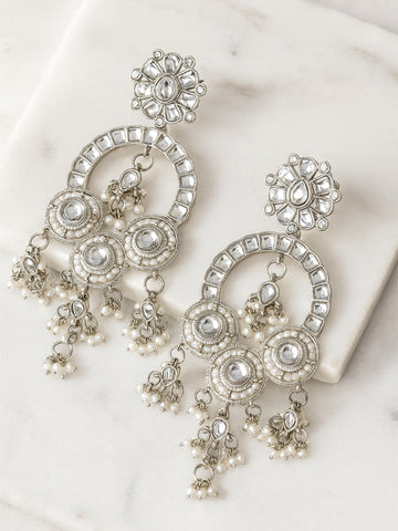 Karatcart Silver-Plated Pearl and Kundan Studded Dangler Earrings for Women