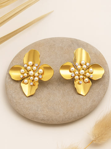 Bohey by KARATCART Elegant Gold Plated Floral Stud Earrings for Women