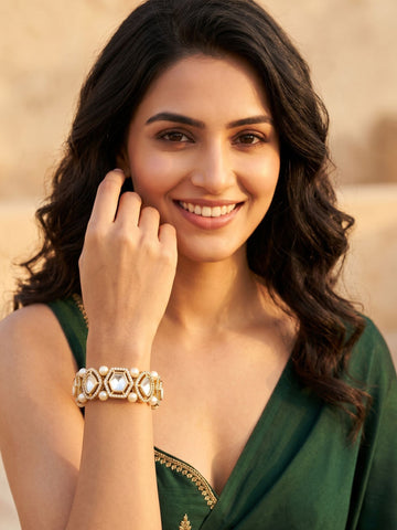 KARATCART Traditional Gold-Plated Hexagon Polki Kundan & Pearl Bracelet for Women