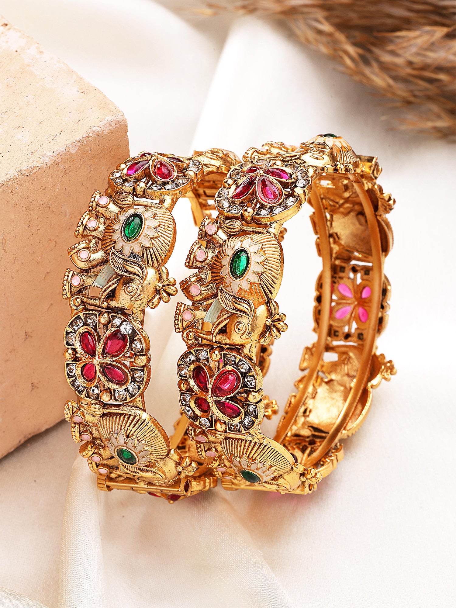 KARATCART Traditional Red Floral Kundan & Elephant Design Gold-Plated Bridal Bangles for Women