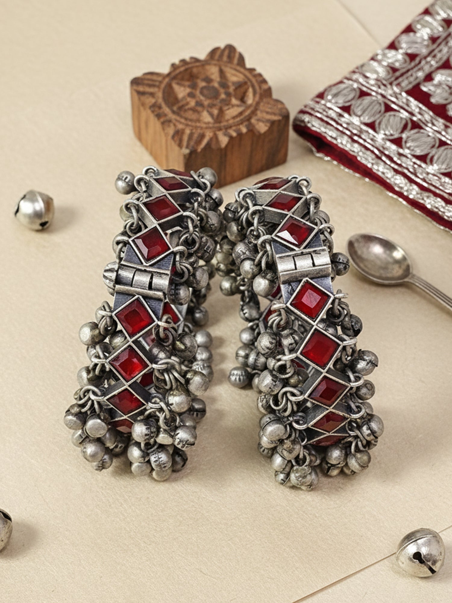 KARATCART Traditional Oxidized Silver Red Stone Handcrafted Ghungroo Bangles for Women