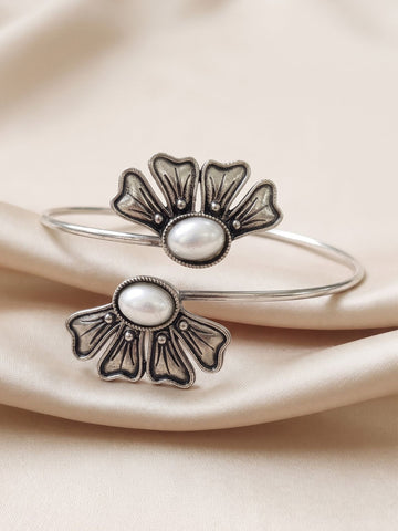 KARATCART Oxidised Silver & White Pearl Floral Design Open Cuff Bracelet for Women
