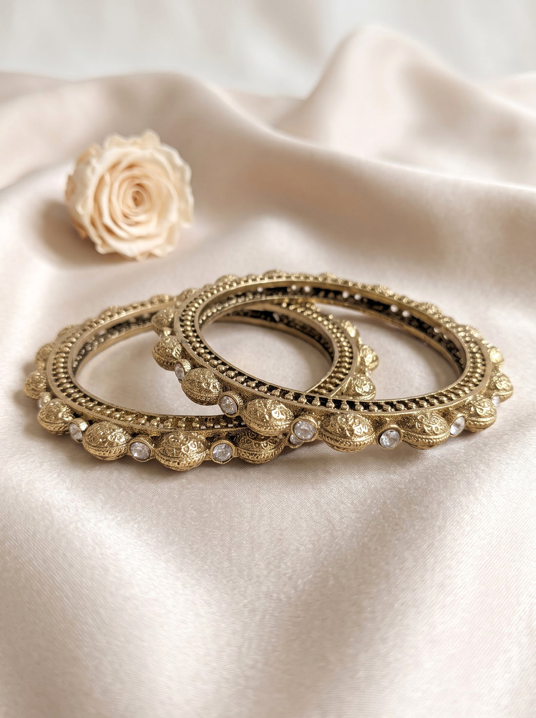 KARATCART Premium Mehndi Gold-Plated Intricate Floral Work Designer Bangles for Women