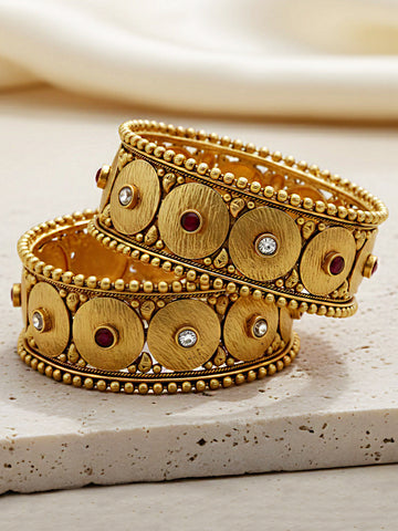 Karatcart Antique Gold Plated Rajwadi Temple Bangle Set for Women