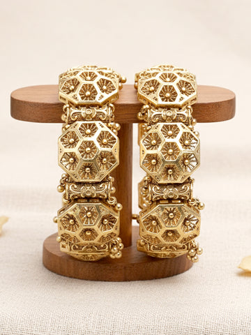 Karatcart Set of 2 Antique Gold Plated Honey Bee Design Rajwadi Temple Bangles for Women