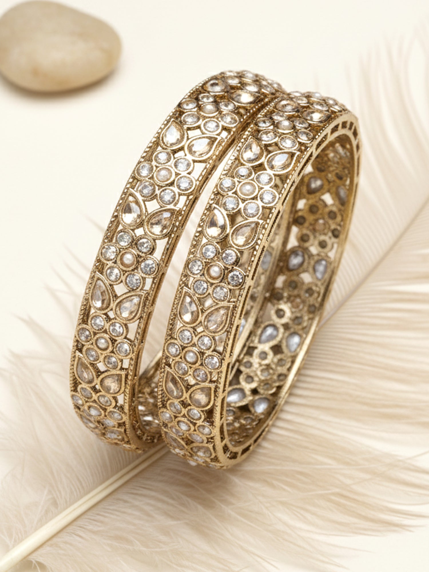 Karatcart Set of 2 Kundan Studded Floral Design Antique Gold Plated Bangles for Women