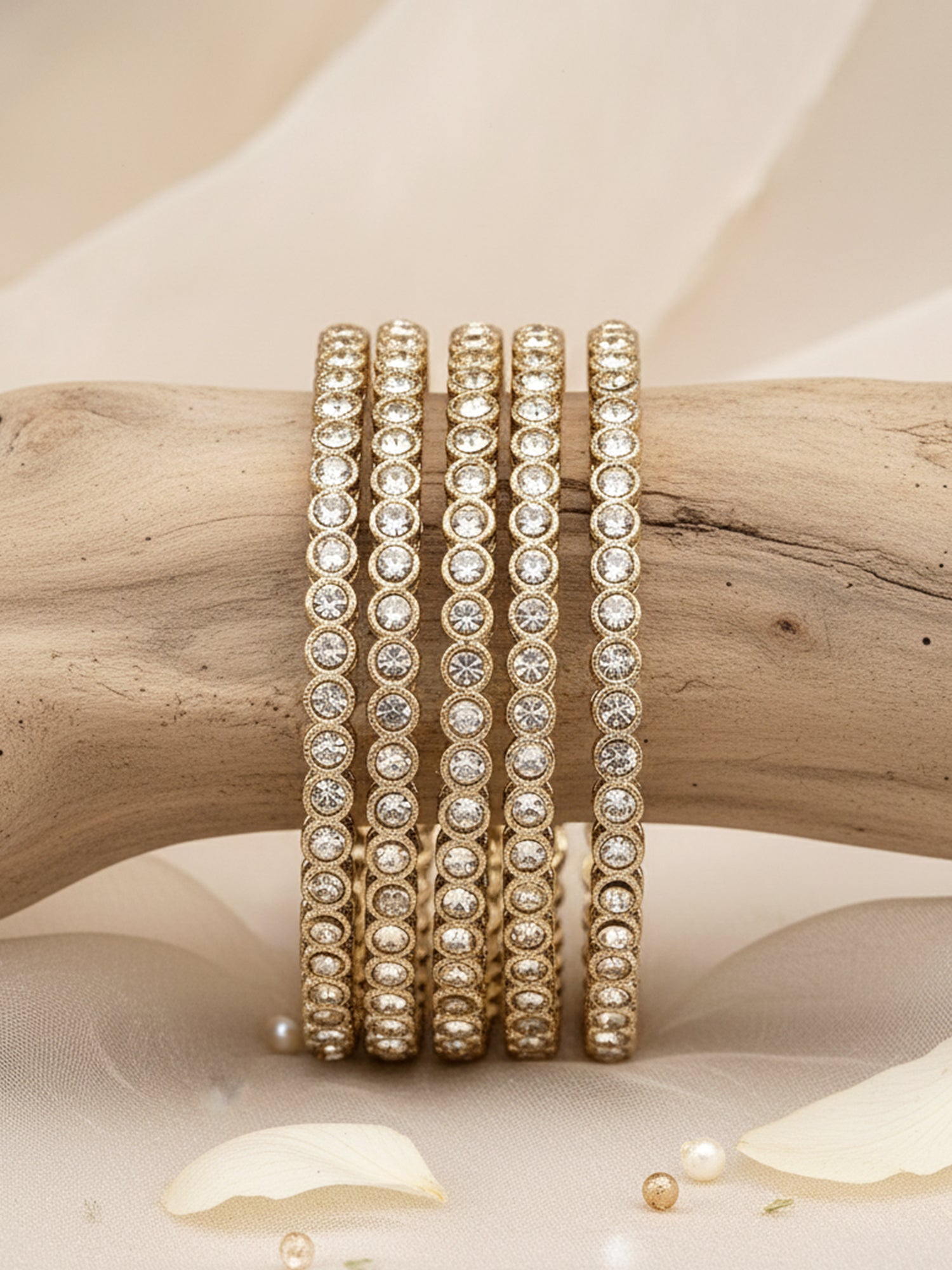 Karatcart Set of 4 Gold Plated Round Shape Golden Kundan Studded Bangles for Women