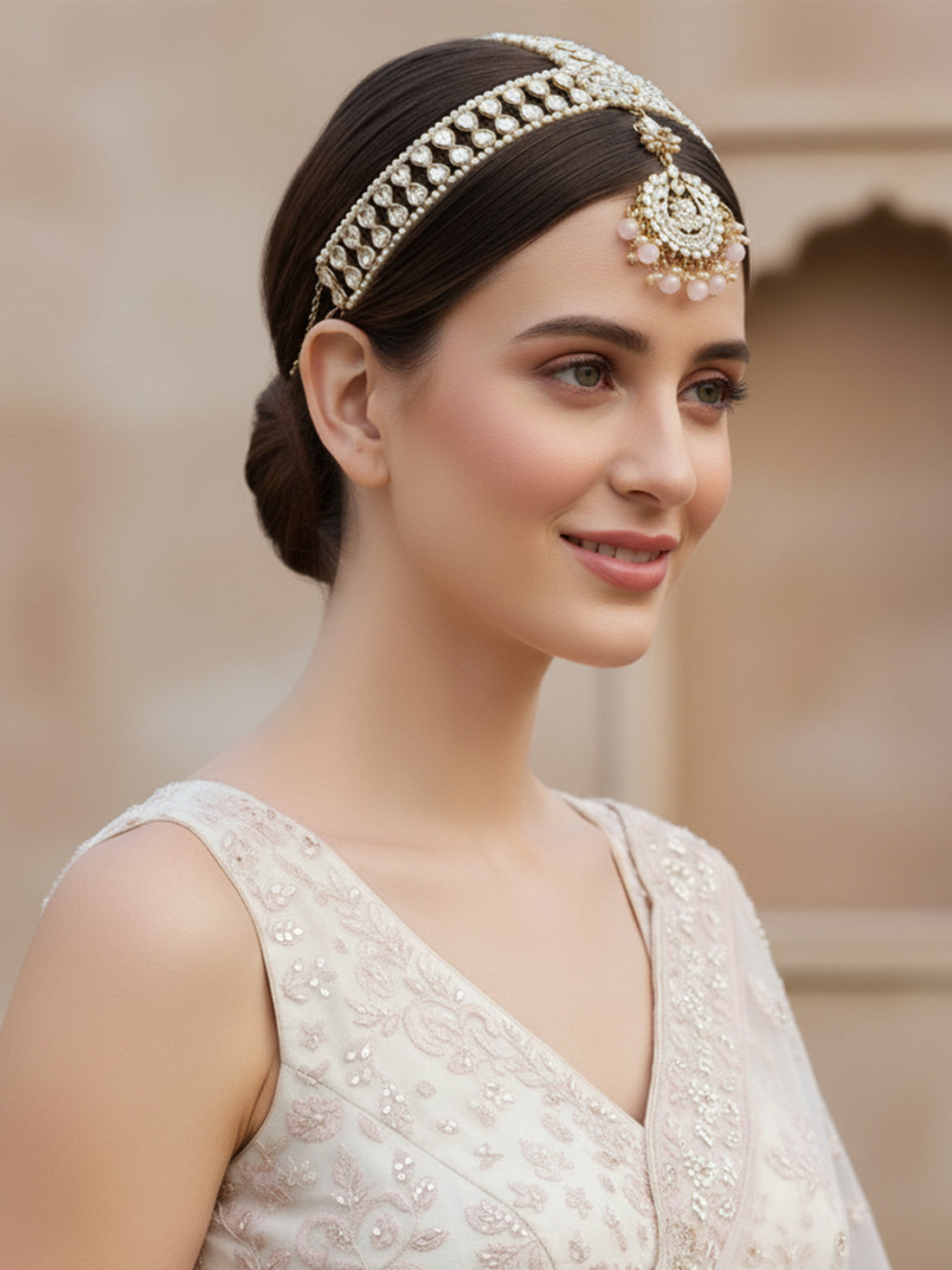 Karatcart Gold Plated Floral Shape Pink Beads Studded Handcrafted Kundan Mathapatti for Women