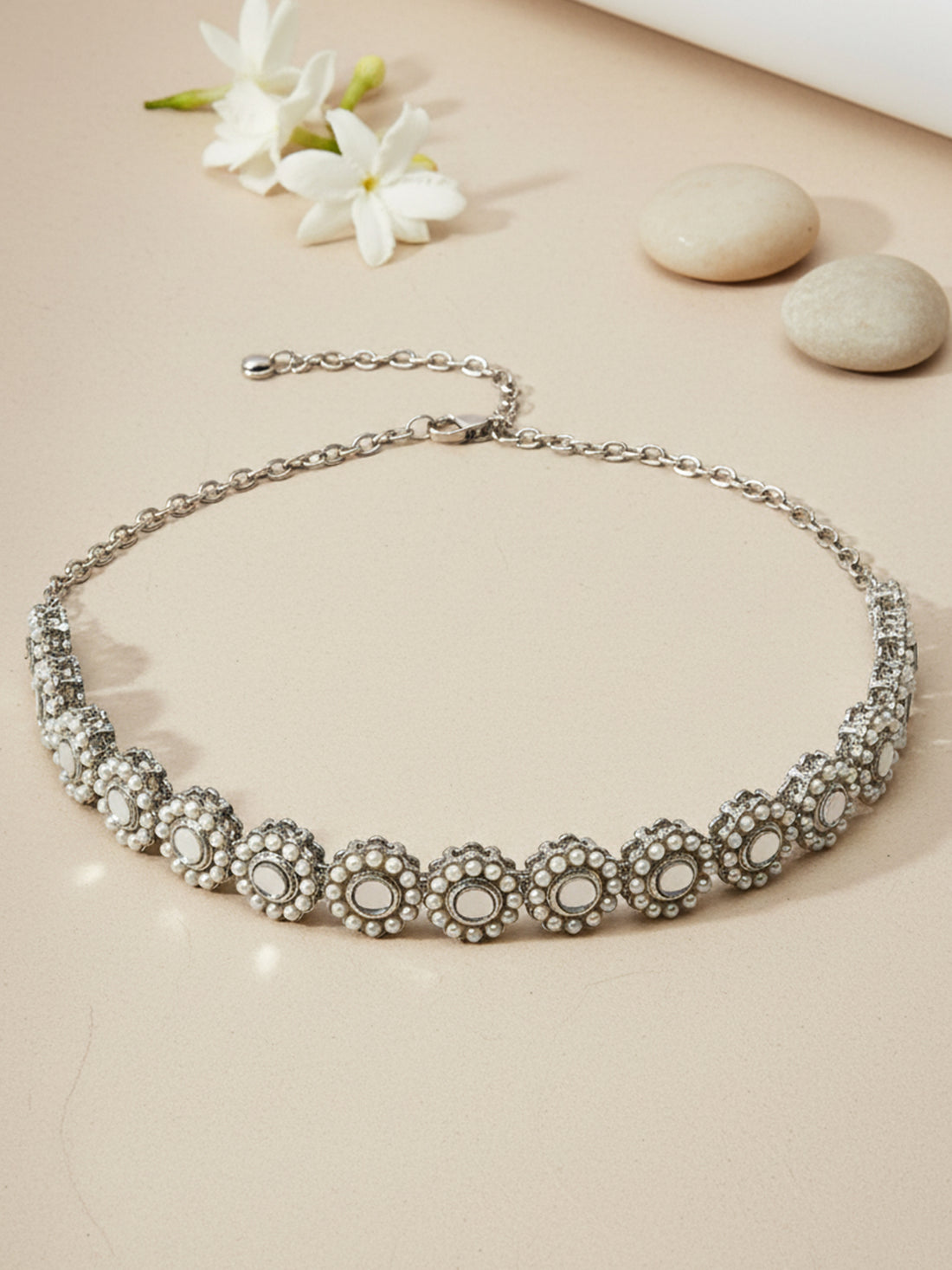 Karatcart Oxidised Silver Sunflower Pearl Ball Studded Kundan Hairband for Women