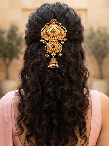 KARATCART Designer Gold-Plated Red & Green Stone Floral Bridal Hair Juda Head Jewellery for Women