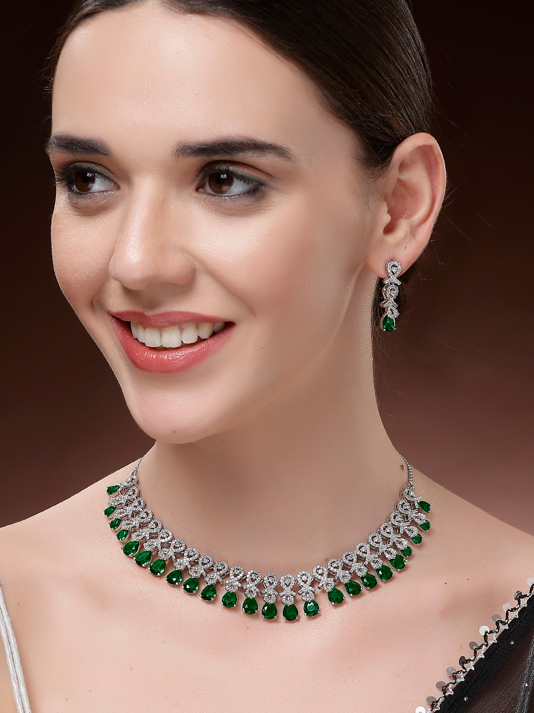 Karatcart Green Classic American Diamond Necklace Set for Women