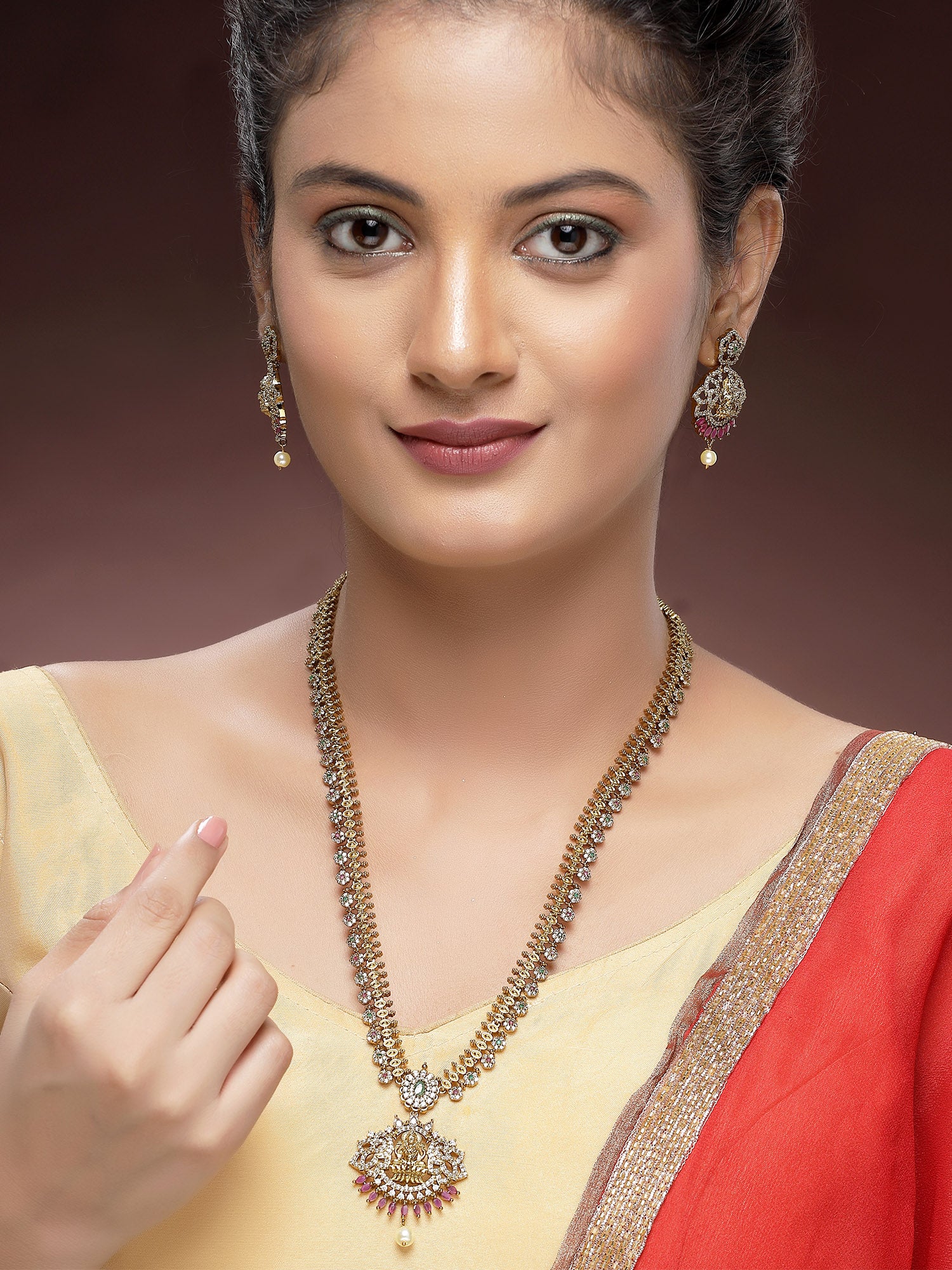 KARATCART Traditional Gold-Plated Laxmi Mata Rani Haar Temple Jewellery Set for Women - view 3