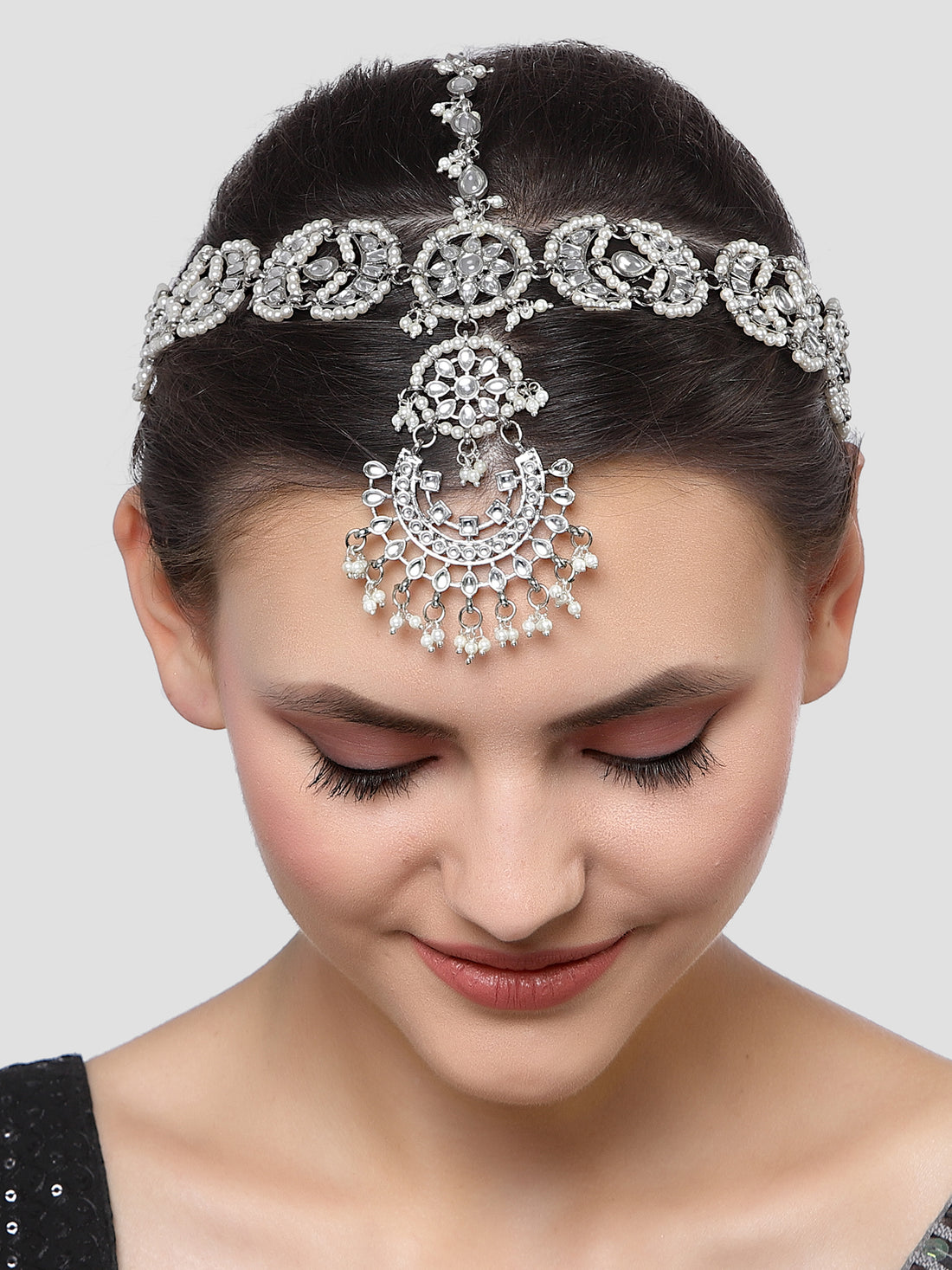 Karatcart Oxidised Silver Kundan and Pearl Studded Floral Mathapatti for Women