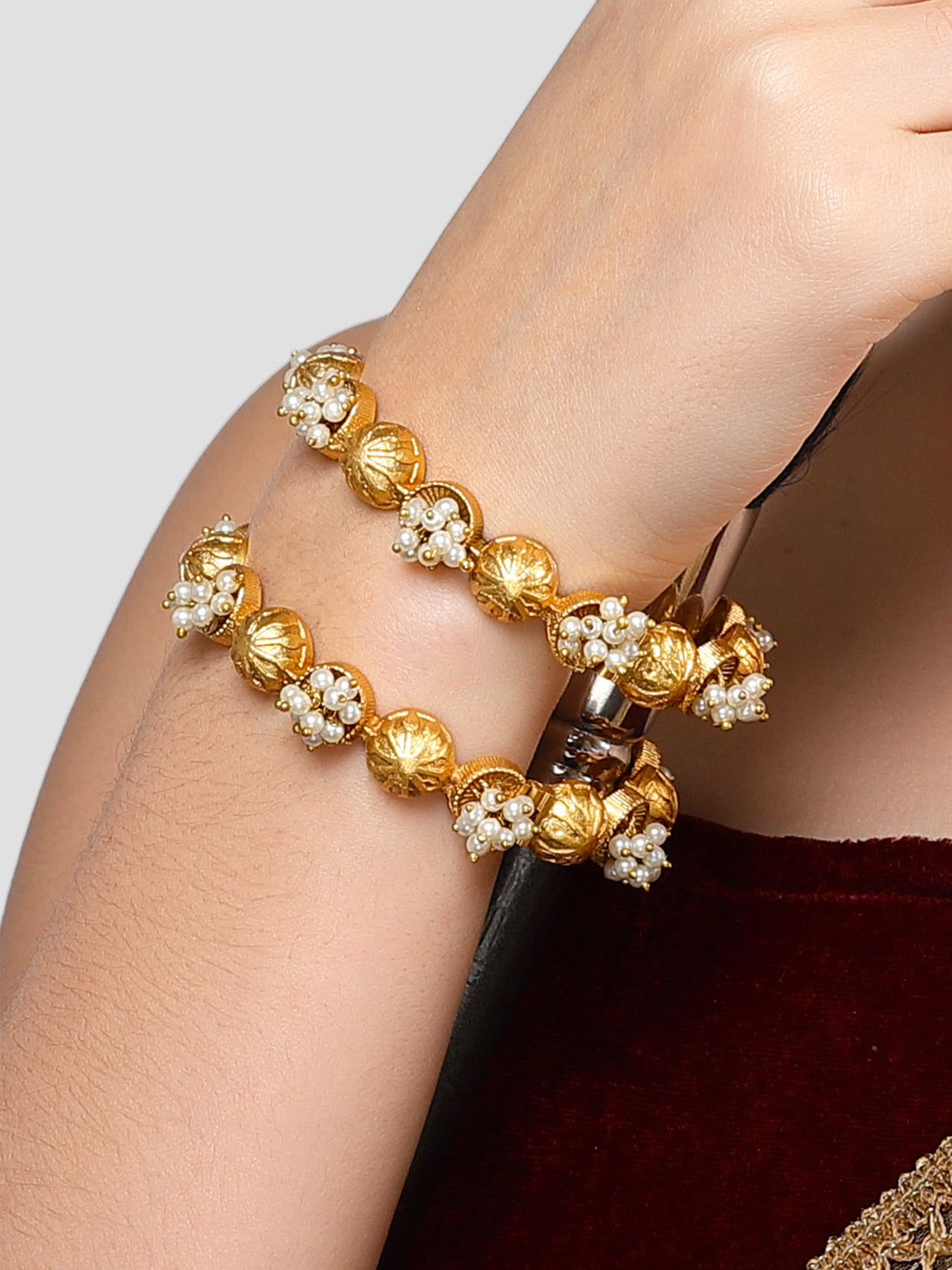 Karatcart Gold Plated Pearl Studded Floral Rajwadi Temple Bangles Set for Women