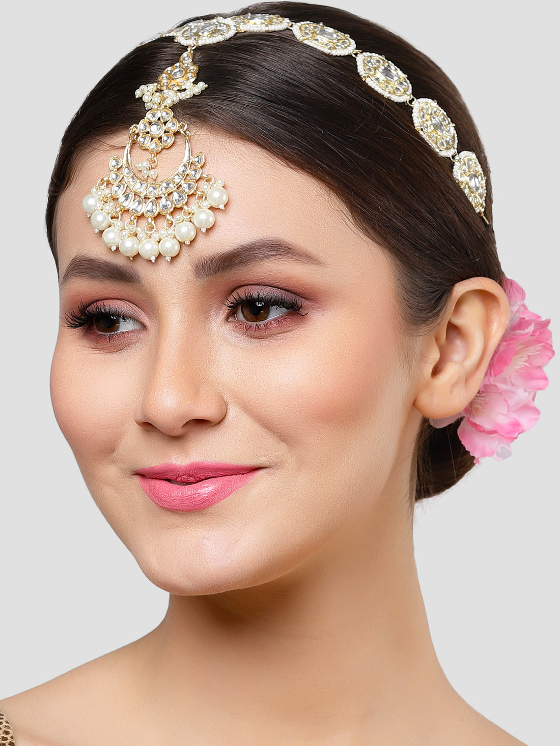 Karatcart Gold-Plated Kundan Studded & Pearl Beaded Sheeshphool
