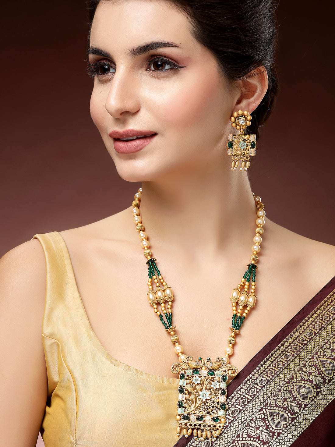 Karatcart Designer Gold-Plated Menakari Rani Haar Necklace Set with Green Beads for Women