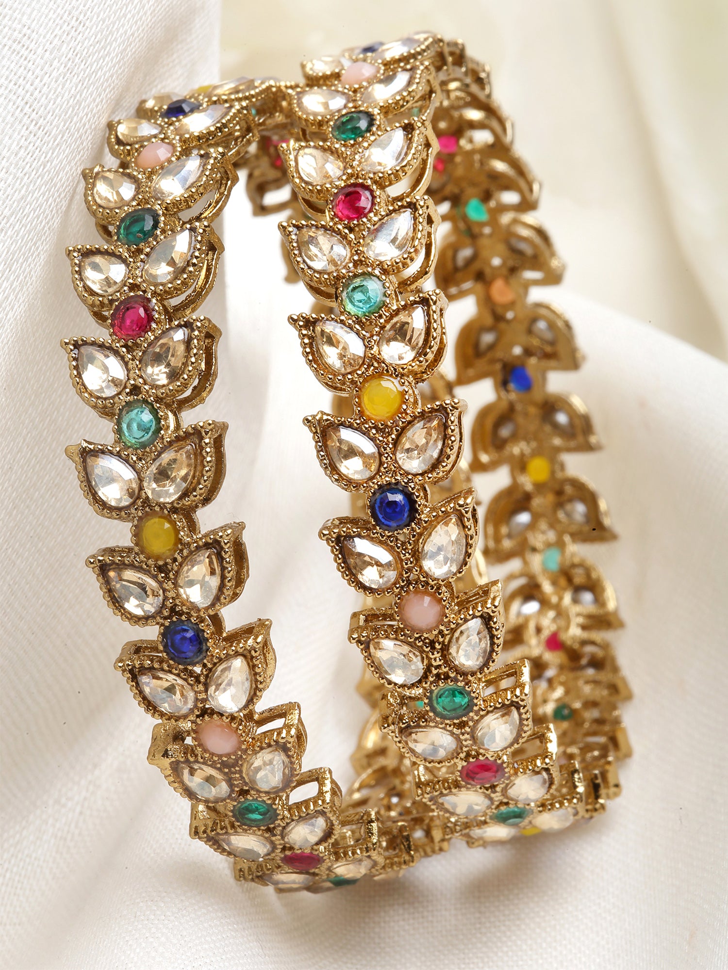 Karatcart Set of 2 Antique Gold Plated Multicolor Kundan Rajwadi Bangles for Women
