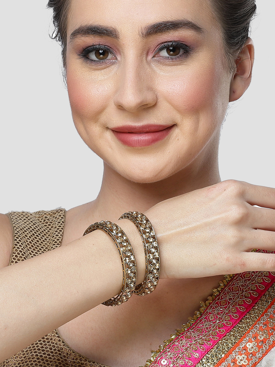 Karatcart Kundan Studded Antique Gold Plated Set of 2 Rajwadi Bangles for Women