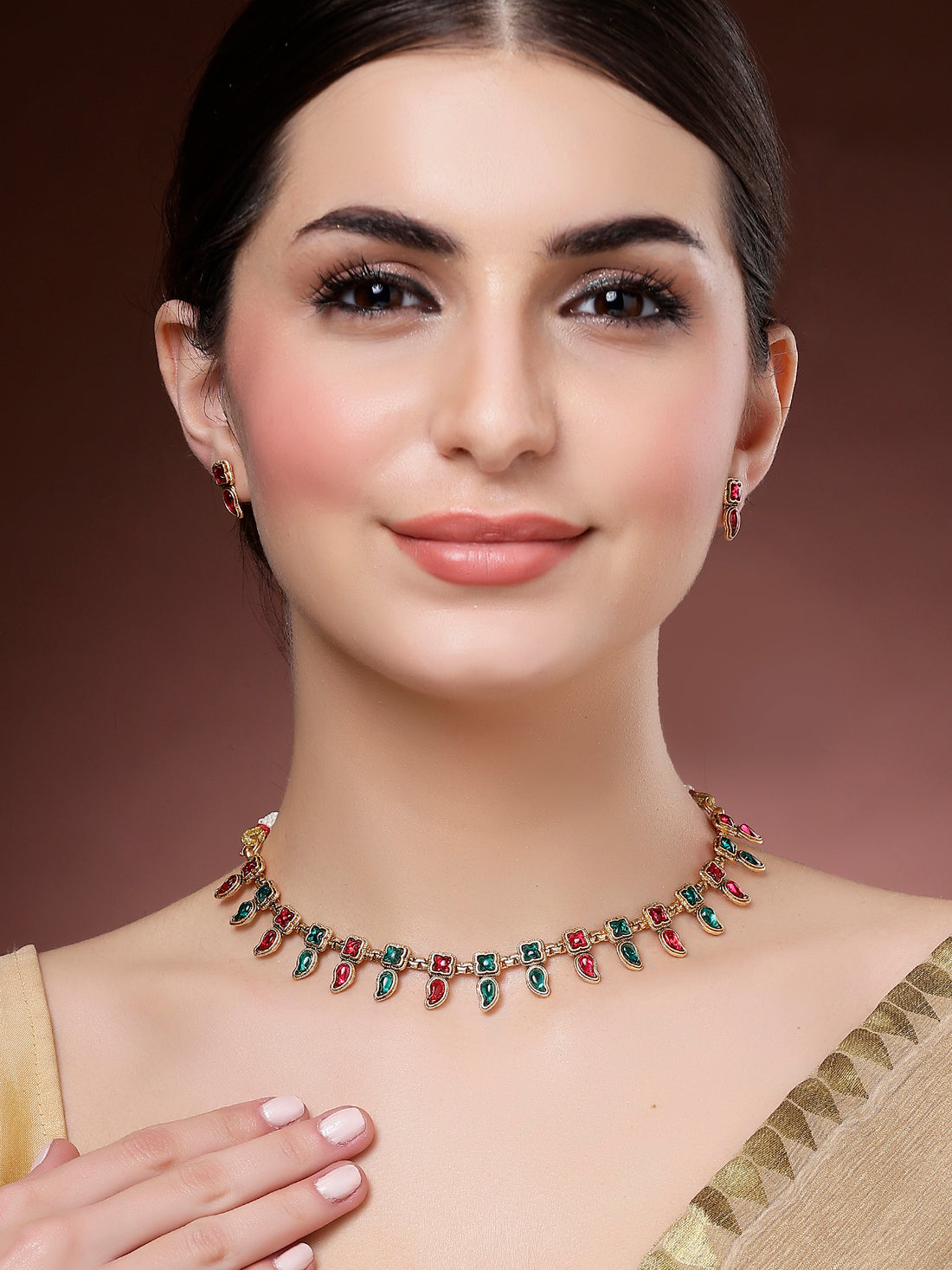 Karatcart Red and Green Stone Necklace Set for Women