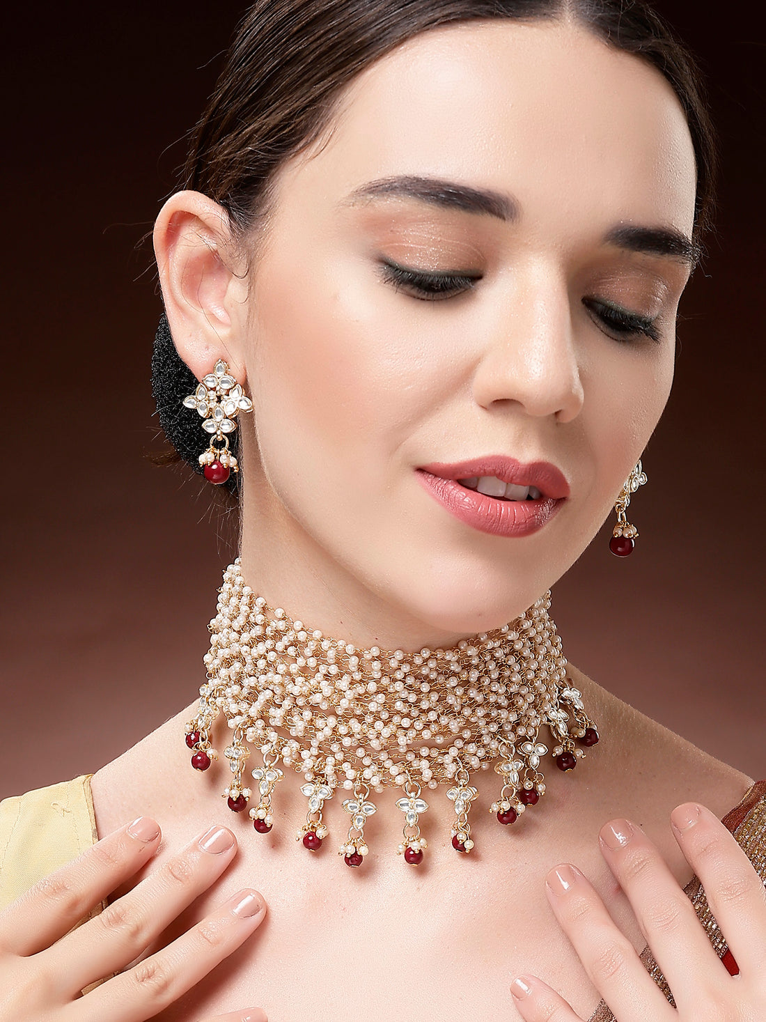 Karatcart Ethnic Pearl Chain Beaded Red Beads Kundan Choker Necklace Set for Women