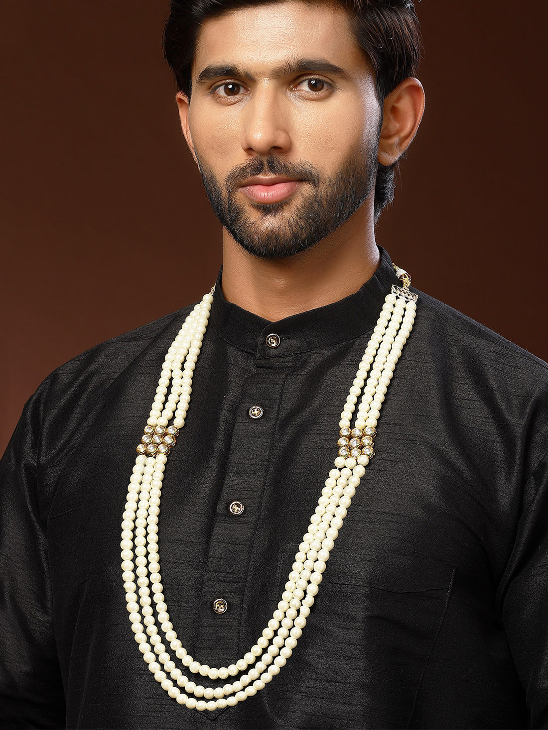 Karatcart Luxurious Polki Kundan White Pearl Maharaja Haar for Men