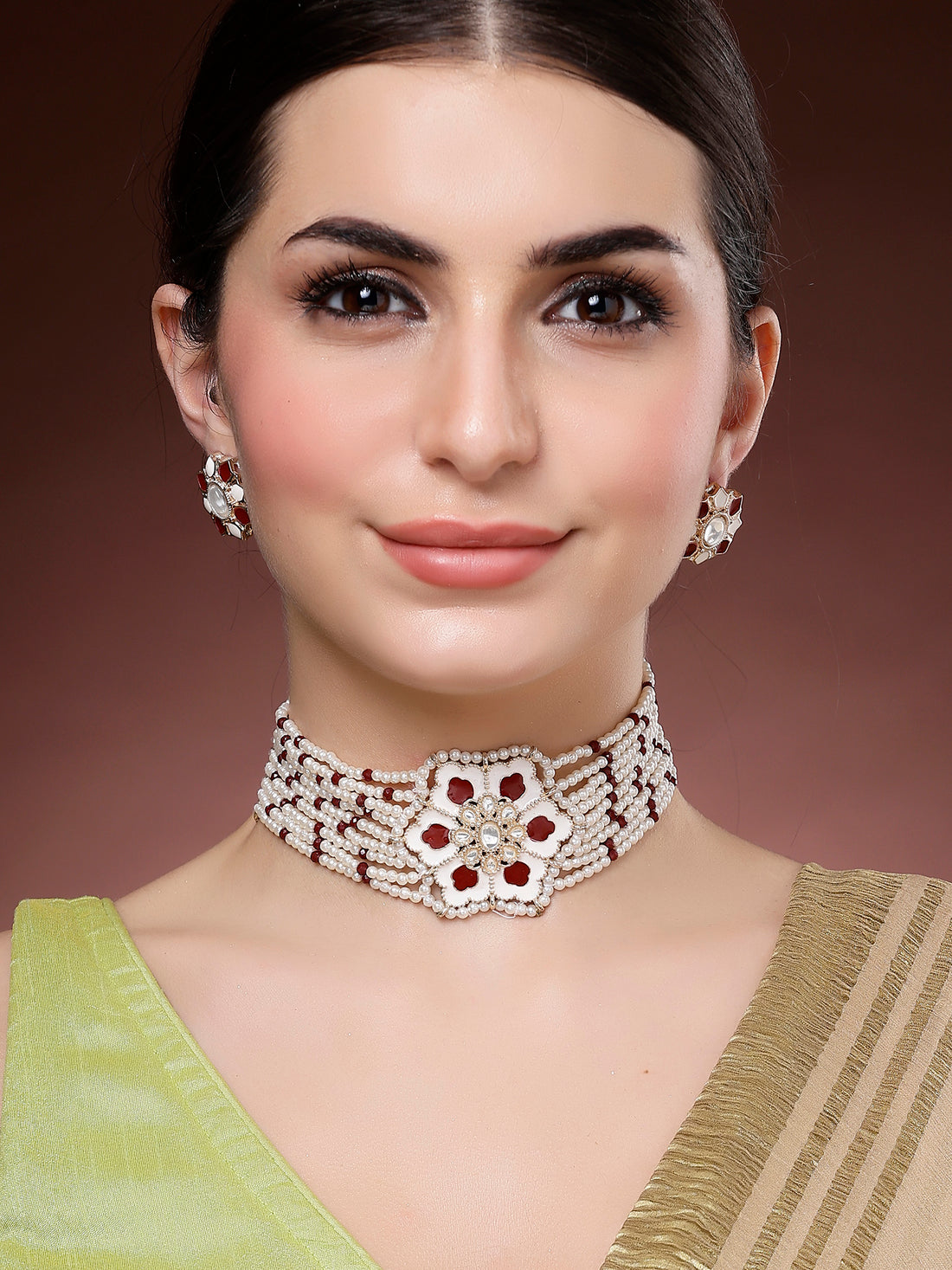 Karatcart White and Red Beaded Meenakari Choker Necklace Set for Women