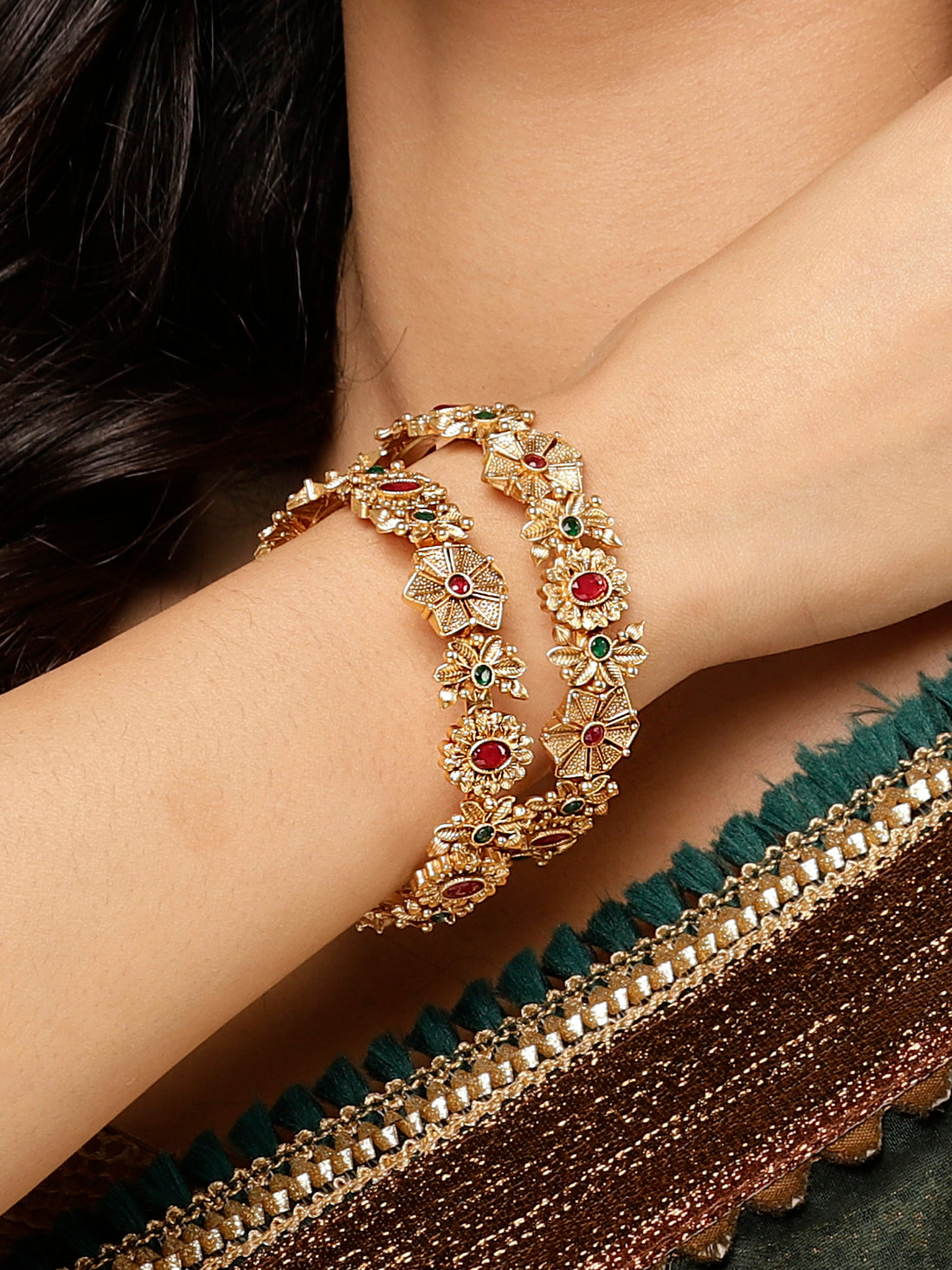 Karatcart Antique Gold Plated Red and Green Stone Floral Set of 2 Bangles for Women