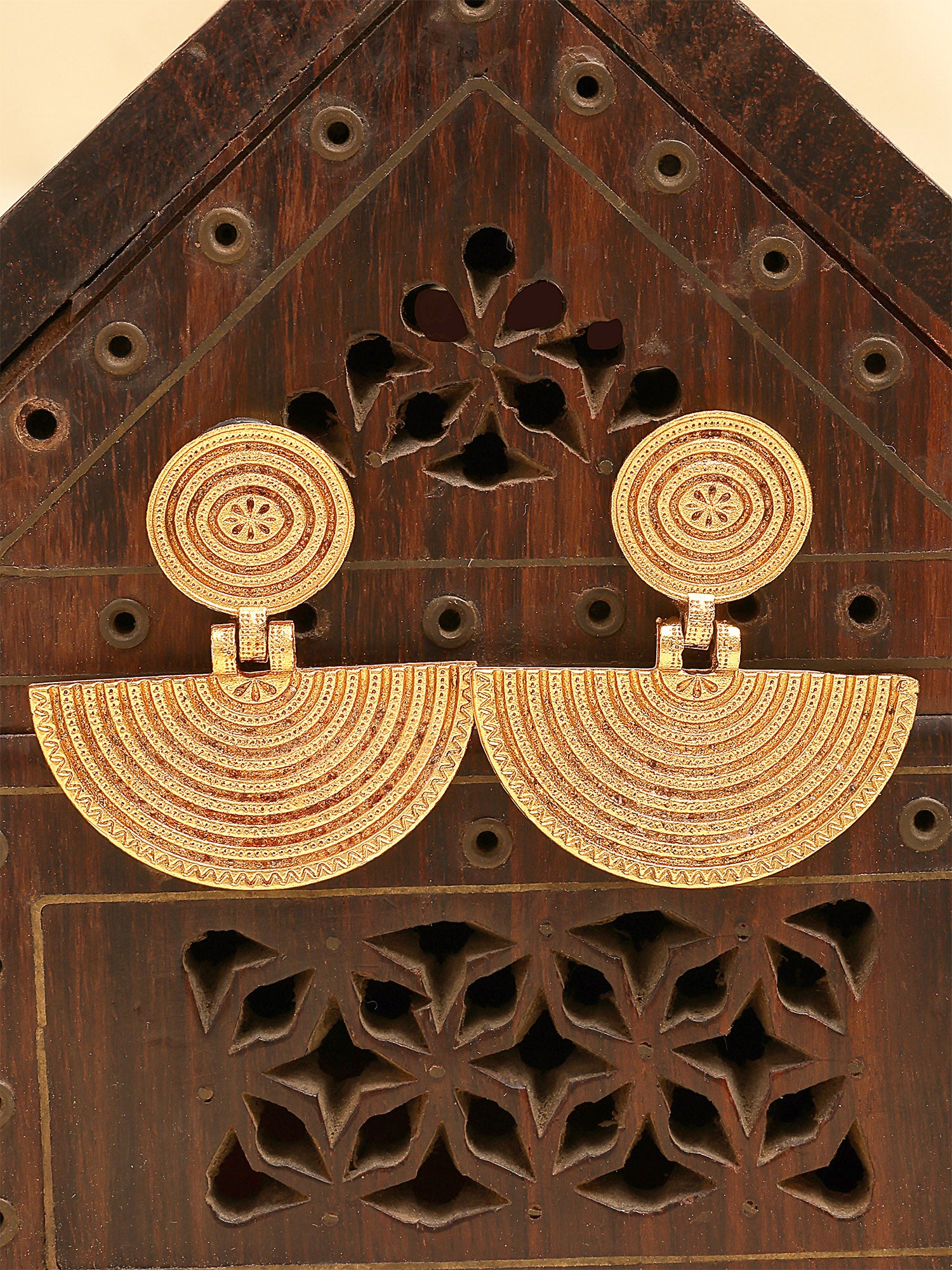 Karatcart Antique Gold Plated Round Pattern Engraved Designer Earrings for Women