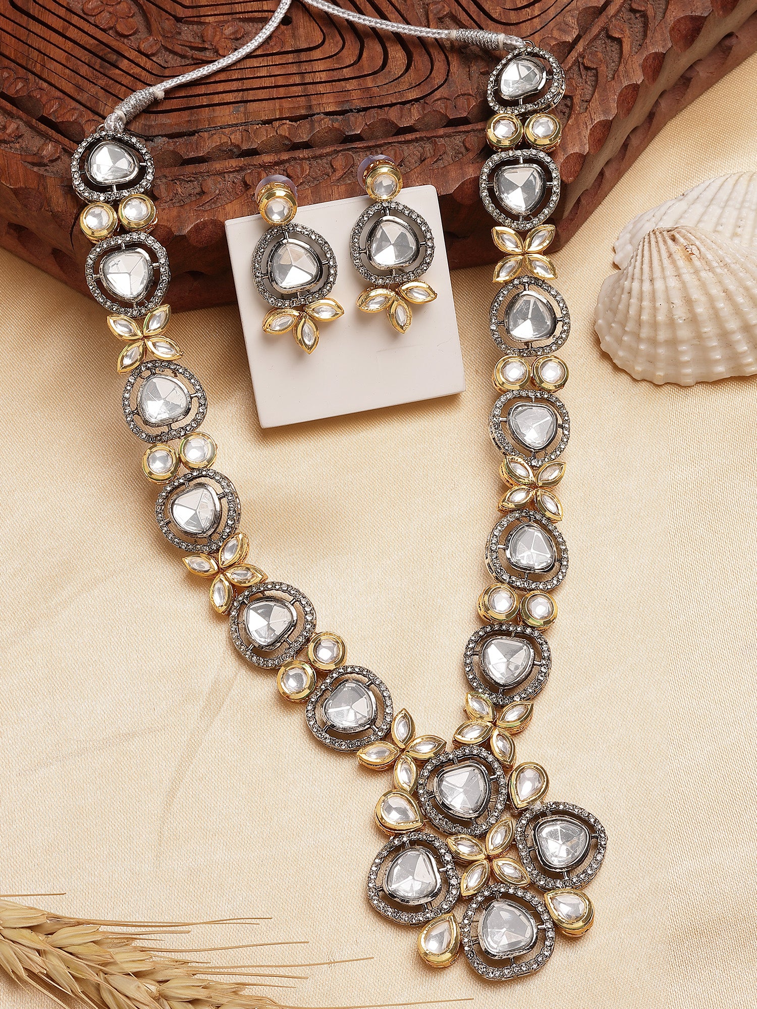 Karatcart Antique Silver and Gold Plated Polki Kundan Floral Rani Haar Necklace Set for Women